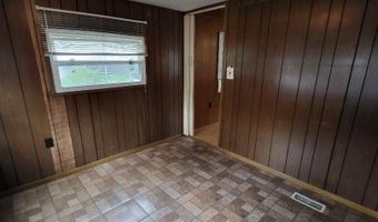 108 REDWOOD Dr, Barnegat, NJ 08005