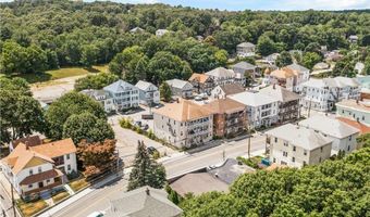 144 Railroad St, Lincoln, RI 02838