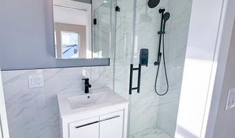 17 Warren Street 2, Bergenfield, NJ 07621