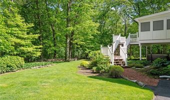 70 High Ridge Dr, Cumberland, RI 02864