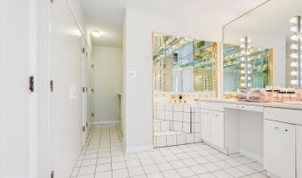 11801 ROCKVILLE Pike #712, North Bethesda, MD 20852