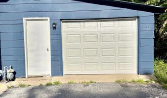 301 W High St, Alba, MO 64830