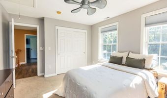 195 Steam Mill Rd, Auburn, NH 03032