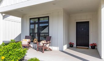 2930 Green Hills Dr, Ames, IA 50014