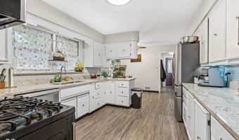 34 Colony Rd, Anderson, IN 46011