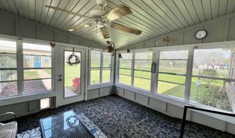 2259 E Laurel St, Atmore, AL 36502