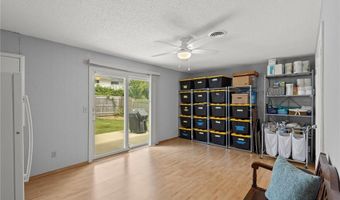486 Ironwood Dr, Ballwin, MO 63011
