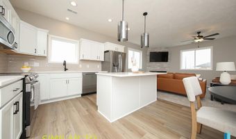 2421 E Caolinn Pl, Brandon, SD 57005