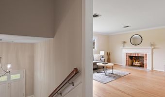4417 LAUREL Rd, Alexandria, VA 22309