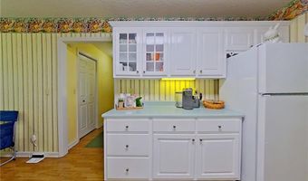 398 Cotton Rd, Alma, GA 31510