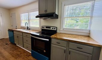303 McCarley Ave, Booneville, MS 38829