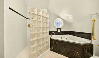 496 Beach St, Ashland, OR 97520