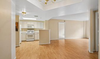 3830 9TH St N 606W, Arlington, VA 22203