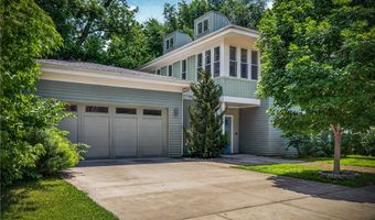 303 SE B St, Bentonville, AR 72712