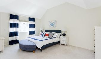 112 Harrison Ave, Newport, RI 02840