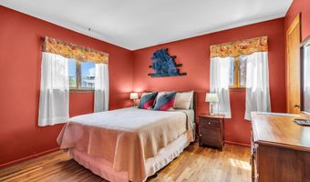 26 Allen Dr, Allentown, NJ 08501