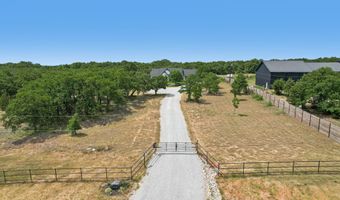 165 Rolling Bend Rd, Alvord, TX 76225