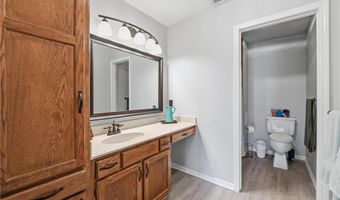 17274 Kansas Ave, Basehor, KS 66012