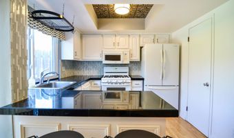 3479 Burbank Dr, Ann Arbor, MI 48105