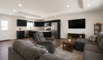 1102 NE 34th Ave, Aberdeen, SD 57401