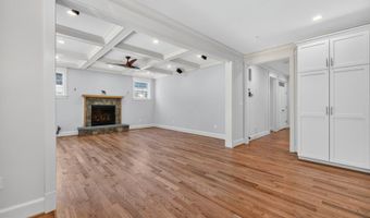 8905 HEMPSTEAD Ave, Bethesda, MD 20817