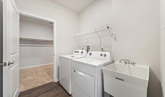 42 Cougar Ln, Barnegat, NJ 08005