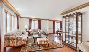 616 W Park St, Arlington Heights, IL 60005