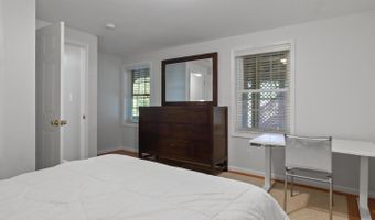 8304 BRIAR CREEK Dr, Annandale, VA 22003