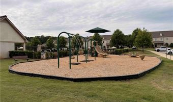 613 SHROPSHIRE Dr, Auburn, AL 36832