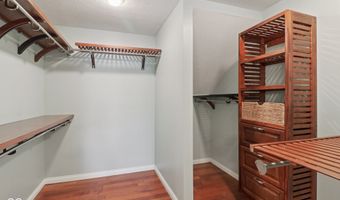 151 South St, Southport, IN 46227