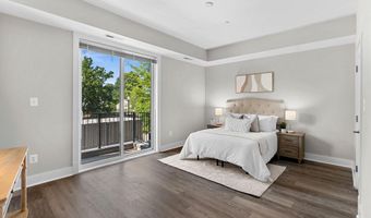 1108 S HIGHLAND St 2, Arlington, VA 22204