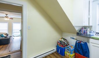 19 Granite St, Auburn, ME 04210