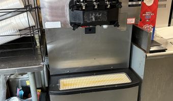 304 S Market St, Alton, MO 65606