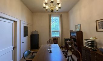 2 Howard St, Augusta, ME 04330