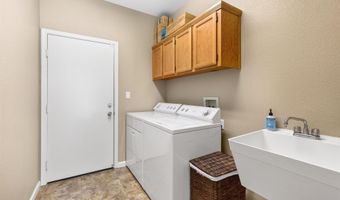 1900 Kern Mountain Way, Antioch, CA 94531