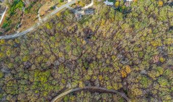 197 Old Homestead Rd, Big Sandy, TN 38221
