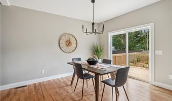 156 Potter St, Cranston, RI 02910