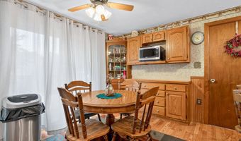 106 Meadowview Ln, Anna, OH 45302