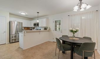 210 IRONWOOD Cir, Alabaster, AL 35007