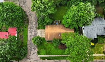 821 Cliffside Dr, Akron, OH 44313