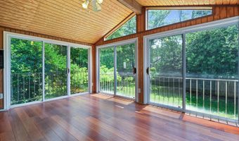 10 PINTO Ct, Rockville, MD 20850