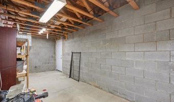 5230 Laubert Rd, Atwater, OH 44201