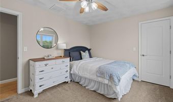 81 Golden View Dr, Johnston, RI 02919