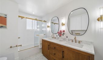 819 Rosemont, Los Angeles, CA 90026