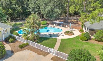 1711 River Pointe Dr, Albany, GA 31707