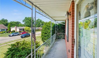 2107 Lynwood Dr, Aliquippa, PA 15001