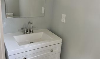 1 Freeport Ln, Asheville, NC 28806