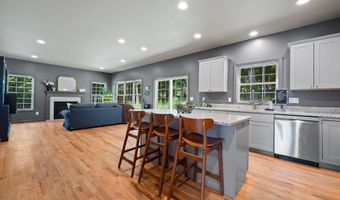 805 Pucker St, Coventry, CT 06238