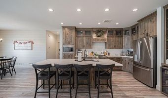 1814 47th St, Ammon, ID 83406