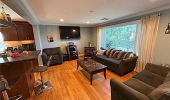 1 Edgewood Ave, Hopkinton, RI 02804